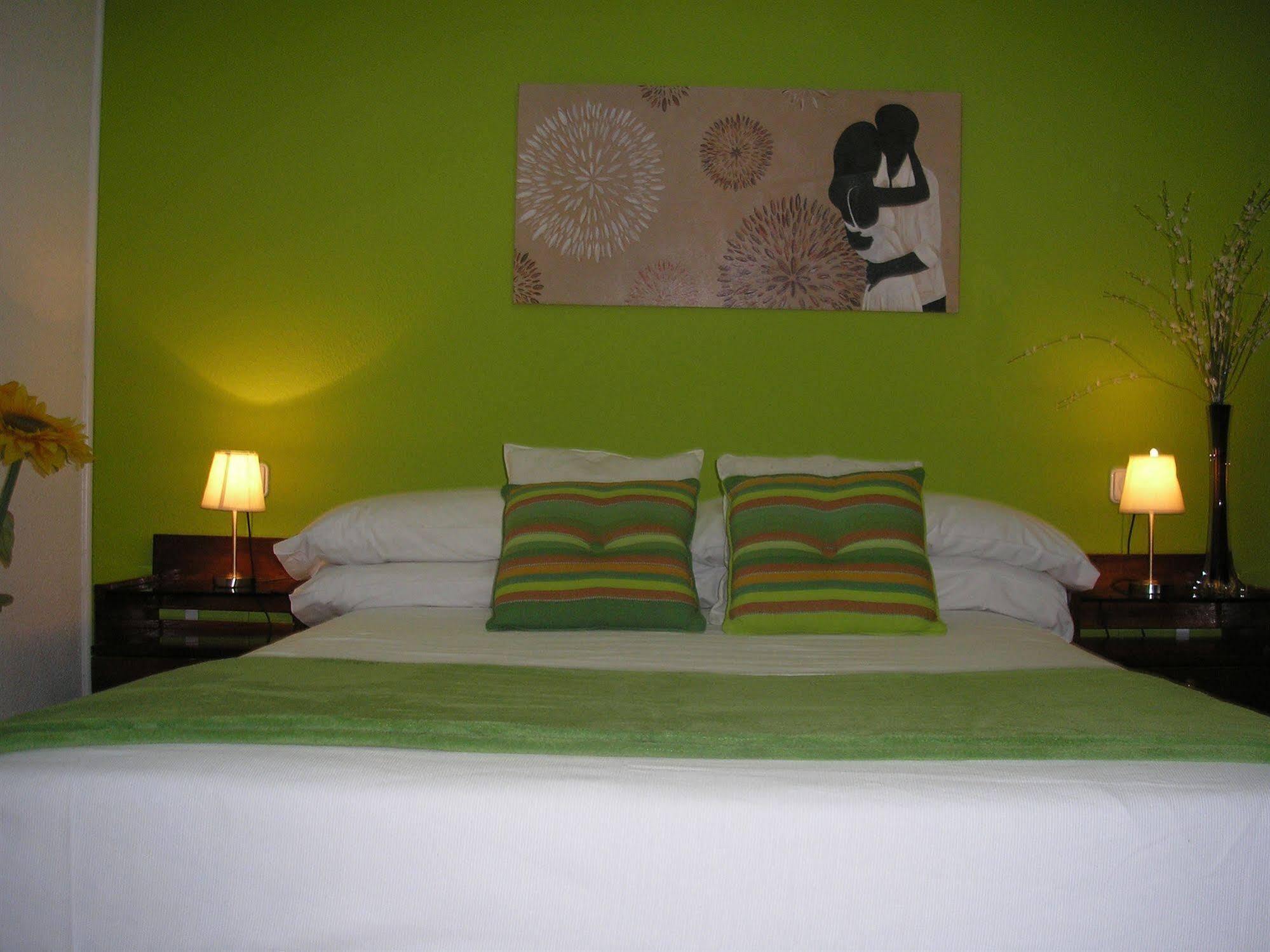 Hostal Mindanao Salamanca Exterior foto